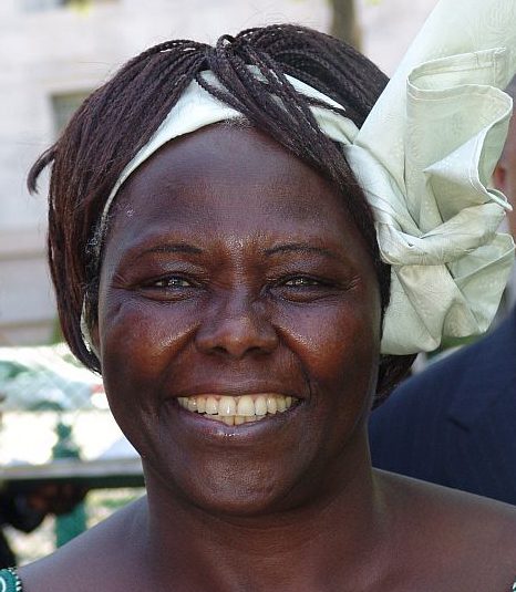 Wangari MUTA MAATHAI
